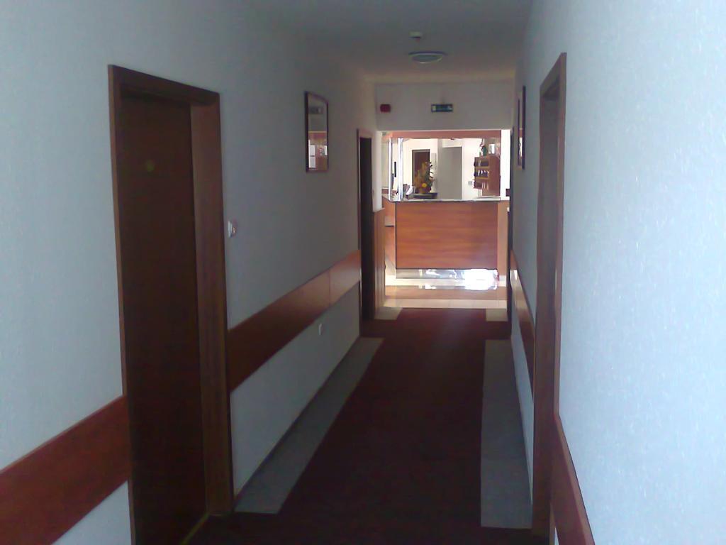 Pontis Hotel Biatorbágy Habitación foto